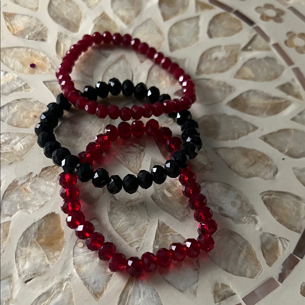 Elegant Red and Black Beaded Bracelet Set